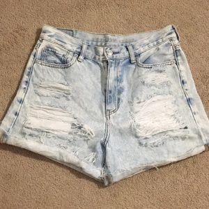 American Eagle mom short